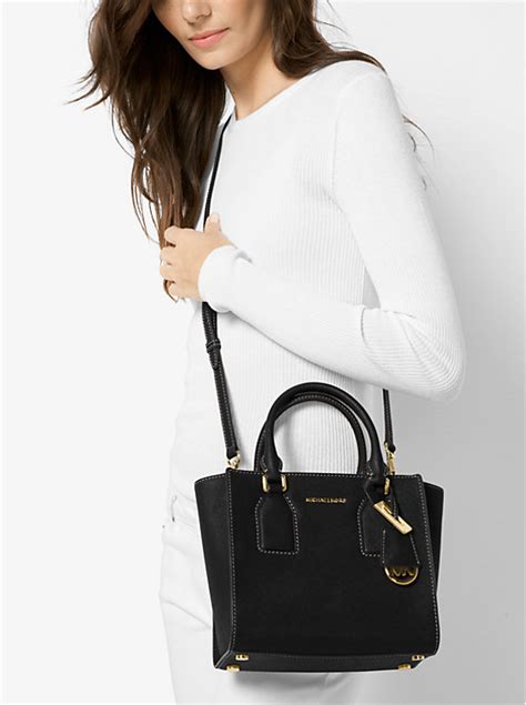 Michael Kors Selby Messenger .